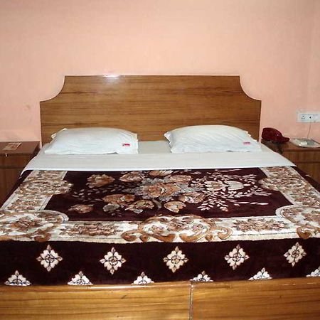 ניו דלהי Hotel Ashoka International מראה חיצוני תמונה