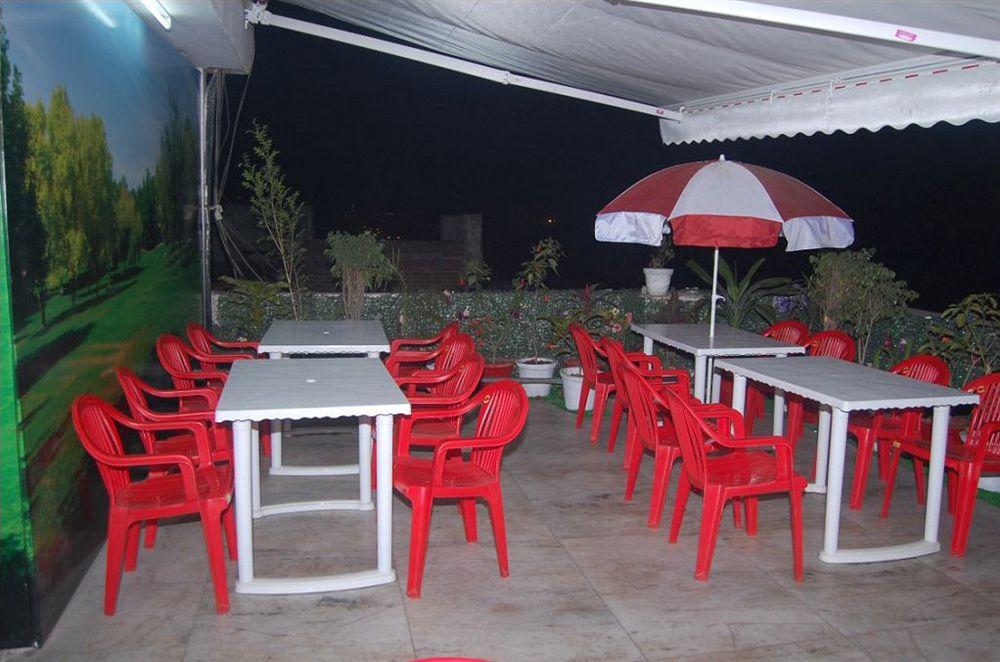 ניו דלהי Hotel Ashoka International מראה חיצוני תמונה
