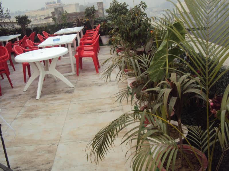 ניו דלהי Hotel Ashoka International מראה חיצוני תמונה